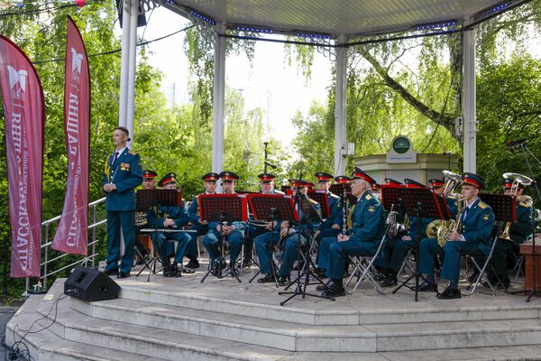 Выступление оркестра Военного университета Министерства обороны Российской Федерации в ПКиО Сокольники Выступление оркестра Военного университета Министерства обороны Российской Федерации в ПКиО Сокольники