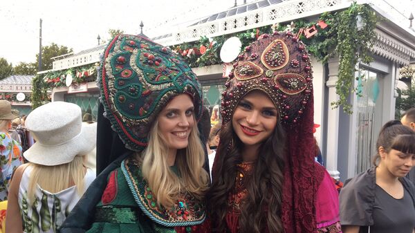 V Всероссийская ярмарка одежды V Всероссийская ярмарка одежды