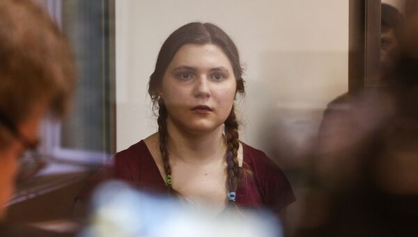 Фигурантка дела Нового величия Анна Павликова в Дорогомиловском суде Москвы Фигурантка дела Нового величия Анна Павликова в Дорогомиловском суде Москвы