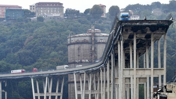 Obrushenie Nadezhd V Genue Prodolzhayut Poisk Lyudej Pod Zavalami Mosta Ria Novosti 15 08 2018