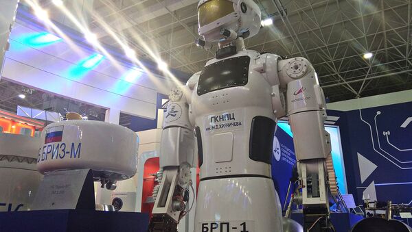 Базовая роботизированная платформа БРП-1, разработанная Центром Хруничева Базовая роботизированная платформа БРП-1, разработанная Центром Хруничева