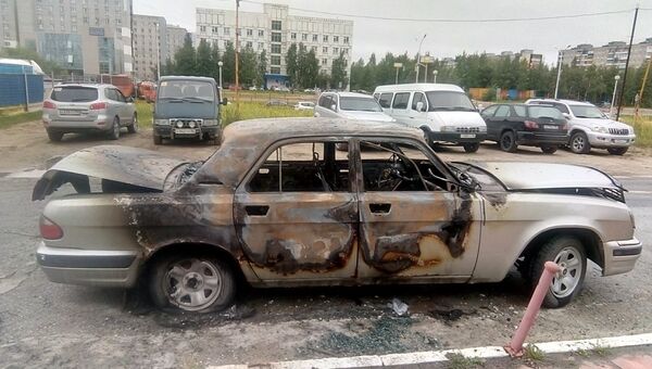 В Нижневартовске полицейские по горячим следам задержали мужчину повредившего три автомобиля. 27 августа 2018 В Нижневартовске полицейские по горячим следам задержали мужчину повредившего три автомобиля. 27 августа 2018