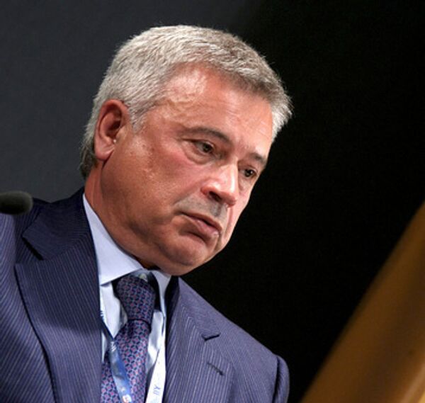 Президент, председатель правления ОАО Лукойл Вагит Алекперов Президент, председатель правления ОАО Лукойл Вагит Алекперов