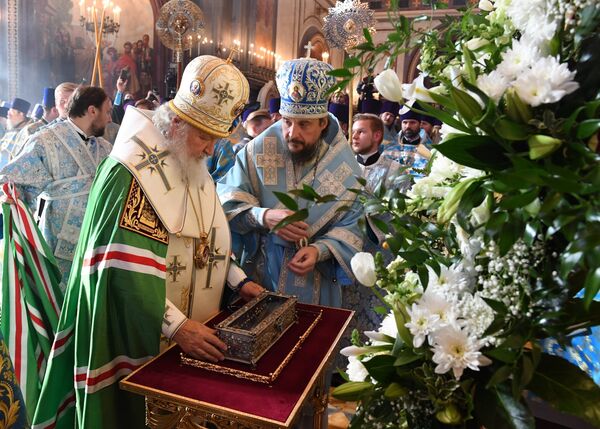 Патриарх Московский и всея Руси Кирилл на церемонии встречи мощей святителя Спиридона Тримифунтского в Храме Христа Спасителя. 21 сентября 2018 Патриарх Московский и всея Руси Кирилл на церемонии встречи мощей святителя Спиридона Тримифунтского в Храме Христа Спасителя. 21 сентября 2018
