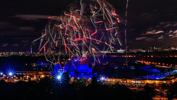 Церемония закрытия международного фестиваля Круг Света на Гребном канале в Москве Церемония закрытия международного фестиваля Круг Света на Гребном канале в Москве