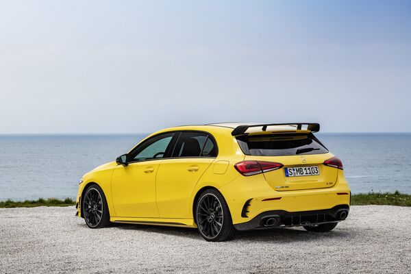 Автомобиль Mercedes-AMG A35 Автомобиль Mercedes-AMG A35