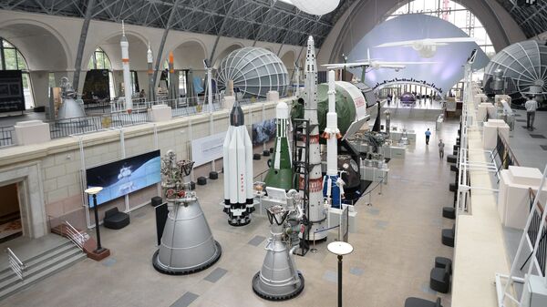 Экспозиция центра Космонавтика и авиация, созданного на базе отреставрированного павильона Космос на ВДНХ