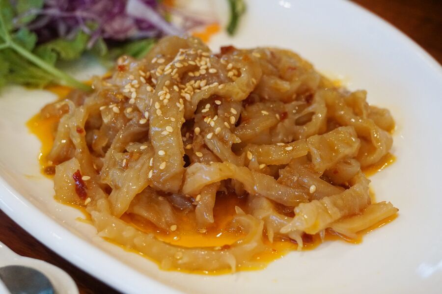 Закуска из медузы с кунжутным маслом Закуска из медузы с кунжутным маслом