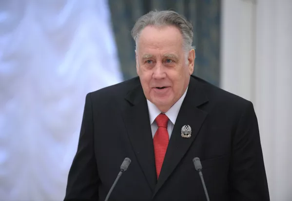 Писатель Владислав Крапивин Писатель Владислав Крапивин