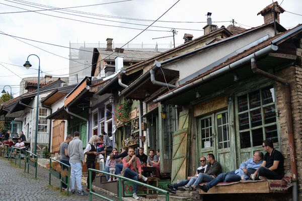 На улочке старого города в Сараево На улочке старого города в Сараево