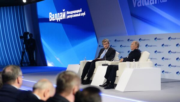 Президент РФ Владимир Путин на заседании клуба Валдай в Сочи. 18 октября 2018 Президент РФ Владимир Путин на заседании клуба Валдай в Сочи. 18 октября 2018