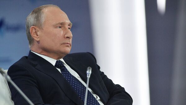 Президент РФ Владимир Путин на заседании клуба Валдай в Сочи Президент РФ Владимир Путин на заседании клуба Валдай в Сочи