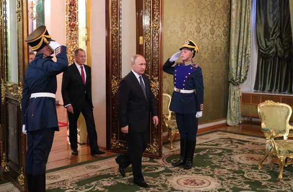 Президент РФ Владимир Путин во время встречи с премьер-министром Италии Джузеппе Конте Президент РФ Владимир Путин во время встречи с премьер-министром Италии Джузеппе Конте