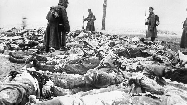 Тела погибших германских солдат. 1915 год Тела погибших германских солдат. 1915 год