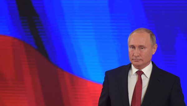 Владимир Путин на торжественном приеме в честь Дня народного единства. 4 ноября 2018 Владимир Путин на торжественном приеме в честь Дня народного единства. 4 ноября 2018