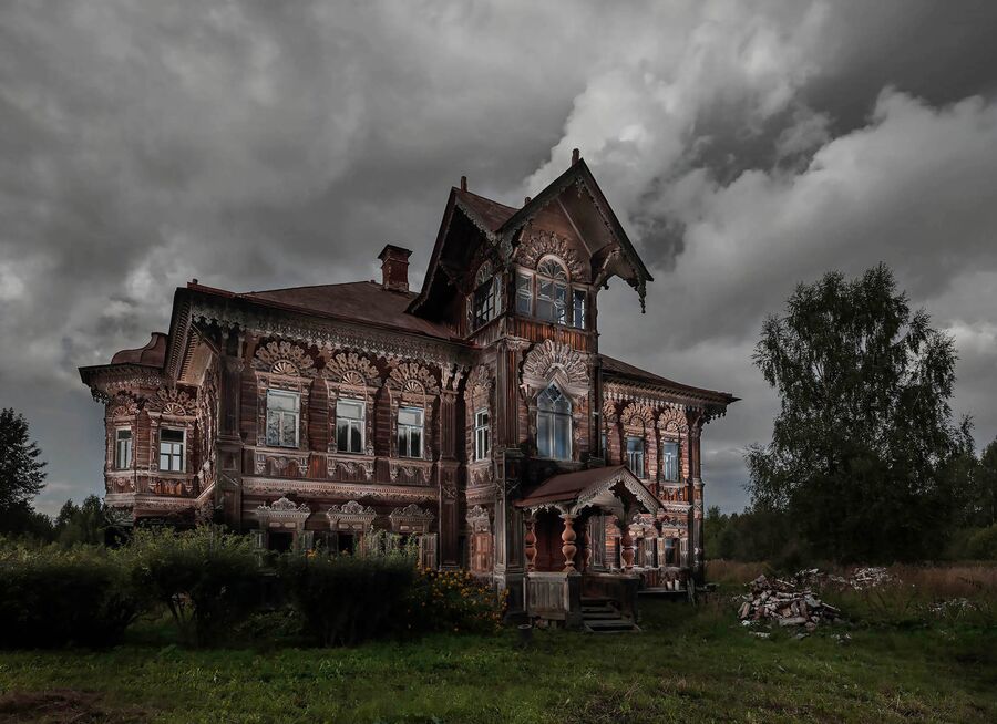 Работа немецкого фотографа Фрэнка Херфорта «Старый охотничий дом Поляшова II» Работа немецкого фотографа Фрэнка Херфорта «Старый охотничий дом Поляшова II»