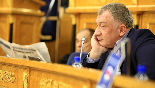 Депутат законодательного собрания Ленинградской области Владимир Петров Депутат законодательного собрания Ленинградской области Владимир Петров