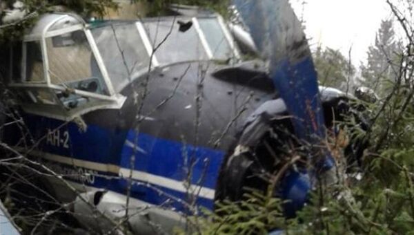 Самолет Ан-2, совершивший вынужденную посадку в лесу в 50 километрах от Архангельска. 8 ноября 2018 Самолет Ан-2, совершивший вынужденную посадку в лесу в 50 километрах от Архангельска. 8 ноября 2018