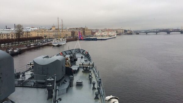 Учебный корабль ВМФ России Перекоп прибыл в Санкт-Петербург после завершения многомесячного дальнего похода протяженностью свыше 40 000 миль Учебный корабль ВМФ России Перекоп прибыл в Санкт-Петербург после завершения многомесячного дальнего похода протяженностью свыше 40 000 миль