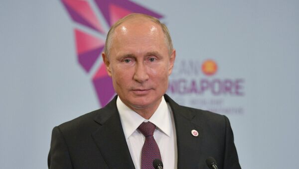Президент России Владимир Путин на пресс-конференции в Сингапуре. 15 ноября 2018 Президент России Владимир Путин на пресс-конференции в Сингапуре. 15 ноября 2018