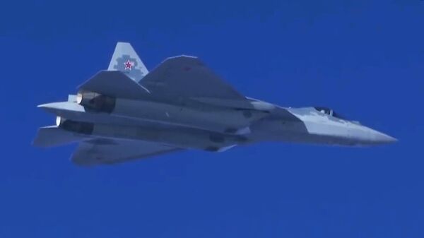 Полет новейшего истребителя пятого поколения Су-57 в Сирии Полет новейшего истребителя пятого поколения Су-57 в Сирии