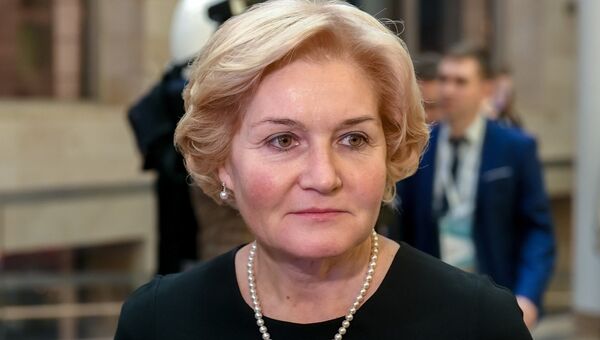 Заместитель председателя правительства РФ Ольга Голодец перед Гала-открытием Международного Культурного форума в Мариинском театре в Санкт-Петербурге Заместитель председателя правительства РФ Ольга Голодец перед Гала-открытием Международного Культурного форума в Мариинском театре в Санкт-Петербурге