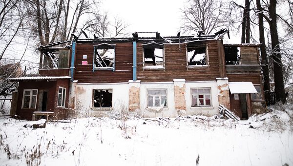 Разрушенный дом в Звенигороде Разрушенный дом в Звенигороде