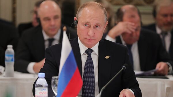 Президент РФ Владимир Путин на полях саммита Группы двадцати в Буэнос-Айресе. 30 ноября 2018 Президент РФ Владимир Путин на полях саммита Группы двадцати в Буэнос-Айресе. 30 ноября 2018