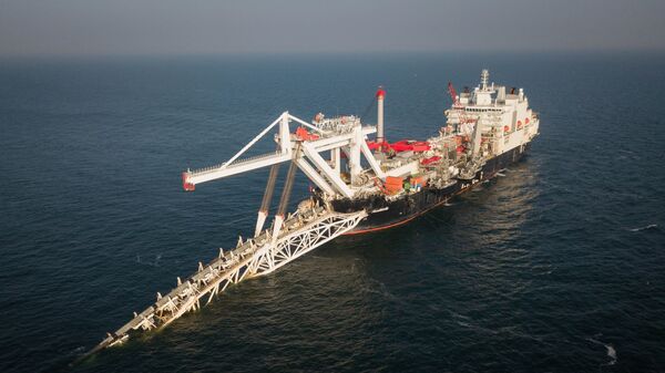 Судно Audacia компании Allseas во время укладки труб на германском участке газопровода Северный поток-2. 21 ноября 2018 Судно Audacia компании Allseas во время укладки труб на германском участке газопровода Северный поток-2. 21 ноября 2018