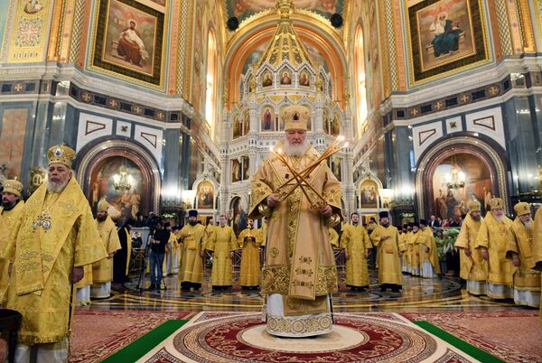 Патриарх Кирилл проводит Божественную литургию с сестрами Милосердия в Храме Христа Спасителя в Москве Патриарх Кирилл проводит Божественную литургию с сестрами Милосердия в Храме Христа Спасителя в Москве