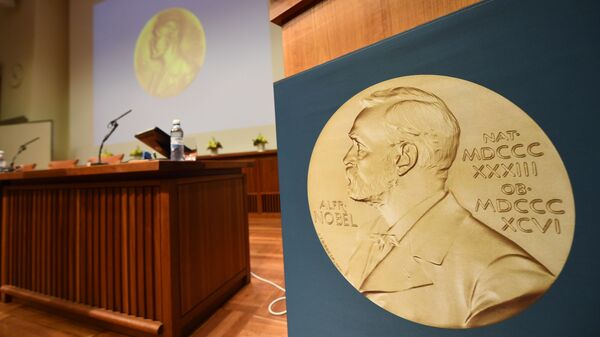 Нобелевскую премию по химии присудили за разработку литий-ионных батарей
