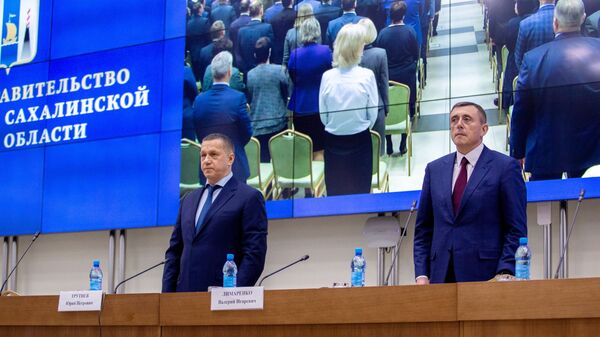 Врио губернатора Сахалинской области Валерий Лимаренко и заместитель председателя правительства РФ Юрий Трутнев на церемонии представления нового губернатора Сахалинской области в Южно-Сахалинске. 10 декабря 2018 Врио губернатора Сахалинской области Валерий Лимаренко и заместитель председателя правительства РФ Юрий Трутнев на церемонии представления нового губернатора Сахалинской области в Южно-Сахалинске. 10 декабря 2018