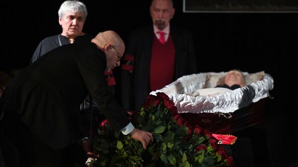 Прощание с Людмилой Алексеевой Прощание с Людмилой Алексеевой