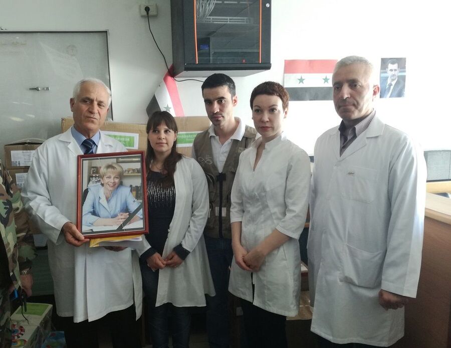 Доставка гуманитарного груза в госпиталь в Латакии. Именно туда планировала доставить медикаменты Елизавета Глинка в декабре 2016 года Доставка гуманитарного груза в госпиталь в Латакии. Именно туда планировала доставить медикаменты Елизавета Глинка в декабре 2016 года