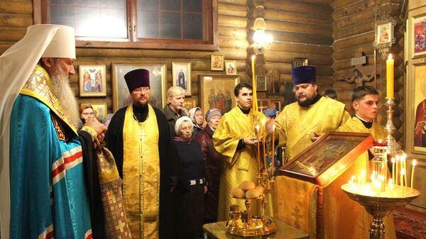 Всенощное бдение в храме святого блаженного Прокопия Вятского. Киров (Вятка) Всенощное бдение в храме святого блаженного Прокопия Вятского. Киров (Вятка)