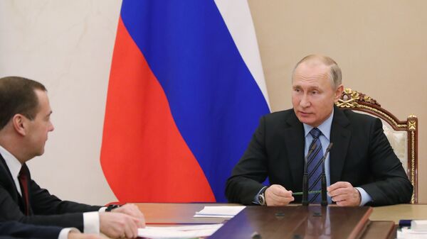 Президент РФ Владимир Путин проводит совещание с постоянными членами Совета безопасности РФ. 28 декабря 2018 Президент РФ Владимир Путин проводит совещание с постоянными членами Совета безопасности РФ. 28 декабря 2018