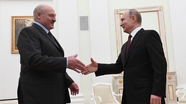 Президент России Владимир Путин и президент Белоруссии Александр Лукашенко во время встречи Президент России Владимир Путин и президент Белоруссии Александр Лукашенко во время встречи