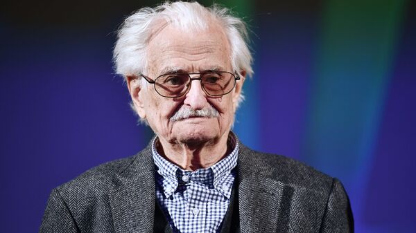 Режиссер Марлен Хуциев Режиссер Марлен Хуциев