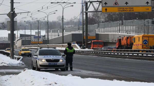 Волоколамское шоссе в Москве, перекрытое в связи с подтоплением Тушинского тоннеля Волоколамское шоссе в Москве, перекрытое в связи с подтоплением Тушинского тоннеля