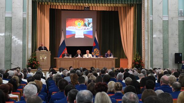 Участники заседания, посвященного 297-й годовщине образования российской прокуратуры. 11 января 2019 Участники заседания, посвященного 297-й годовщине образования российской прокуратуры. 11 января 2019