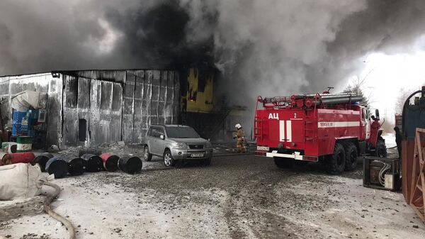 Пожар на складе в Благовещенске потушили Пожар на складе в Благовещенске потушили