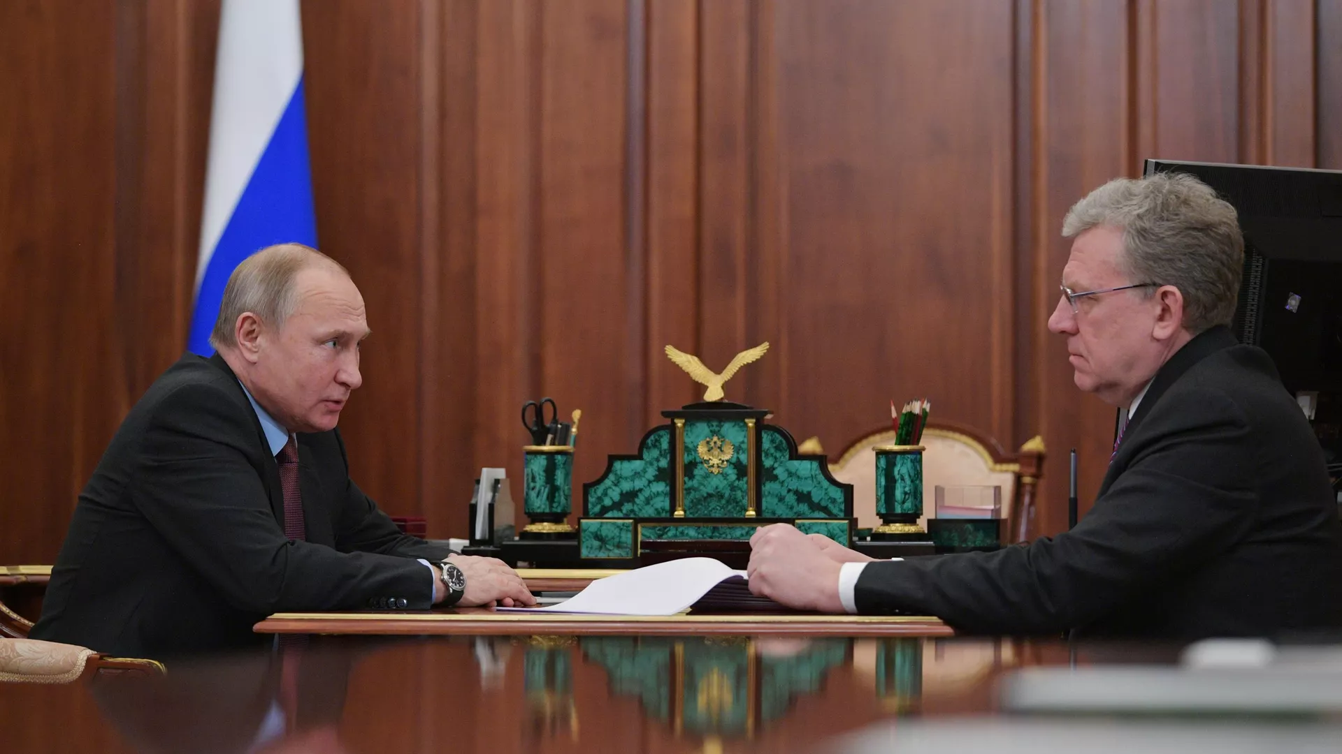 Путин наградил Кудрина орденом "За заслуги перед отечеством" II степени