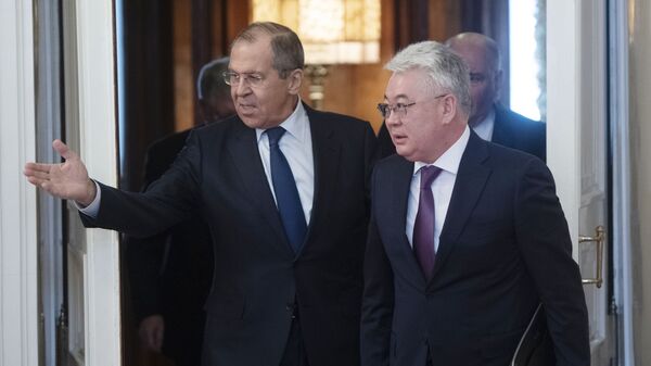 Глава МИД РФ Сергей Лавров и глава МИД Республики Казахстан Бейбут Атамкулов во время встречи. 28 января 2019 Глава МИД РФ Сергей Лавров и глава МИД Республики Казахстан Бейбут Атамкулов во время встречи. 28 января 2019