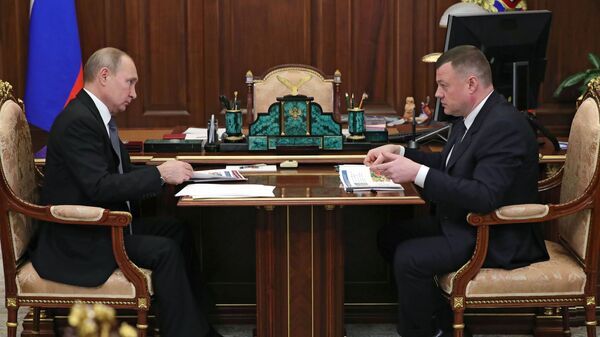 Президент РФ Владимир Путин и губернатор Тамбовской области Александр Никитин во время встречи. 29 января 2019 Президент РФ Владимир Путин и губернатор Тамбовской области Александр Никитин во время встречи. 29 января 2019