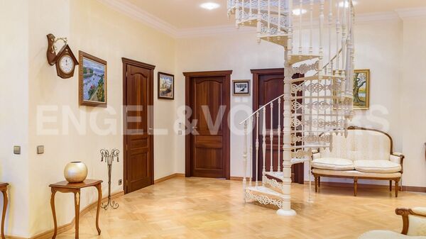 Квартира в Санкт-Петербурге, где прошли обыски по делу сенатора Арашукова Квартира в Санкт-Петербурге, где прошли обыски по делу сенатора Арашукова