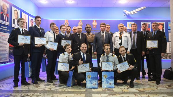 В Москве подвели итоги конкурса профессионального мастерства среди пилотов лайнеров Superjet 100 Лучший в небе В Москве подвели итоги конкурса профессионального мастерства среди пилотов лайнеров Superjet 100 Лучший в небе