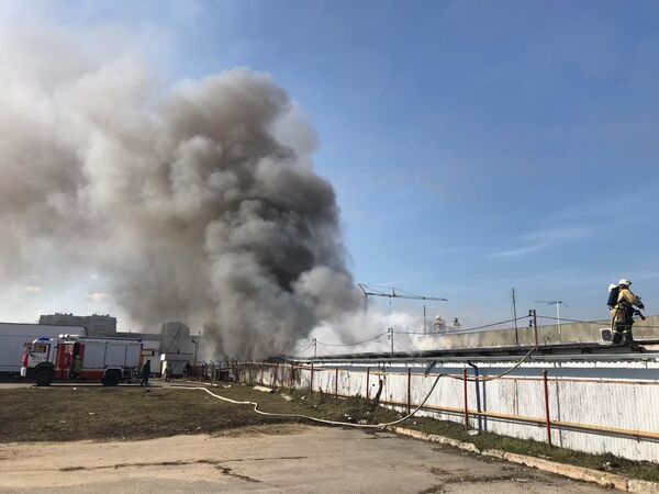 Пожар на рынке в Нальчике. 21 февраля 2019 Фото / МЧС России Пожар на рынке в Нальчике. 21 февраля 2019 Фото / МЧС России