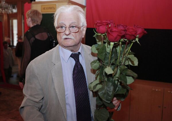 Кинорежиссер Марлен Хуциев Кинорежиссер Марлен Хуциев