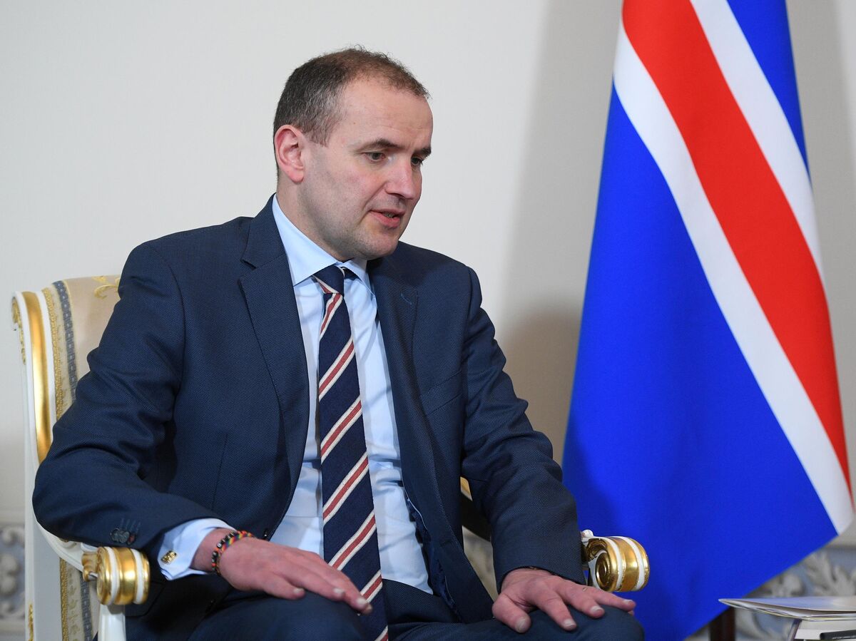 Действующий президент Исландии избран на второй срок - РИА Новости ...