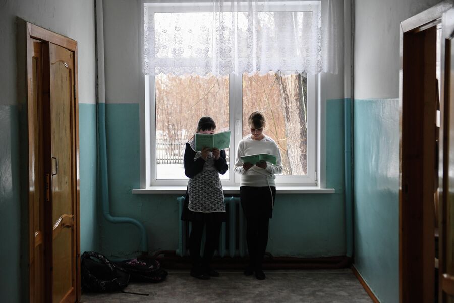 В школе в деревне Аполлоновка